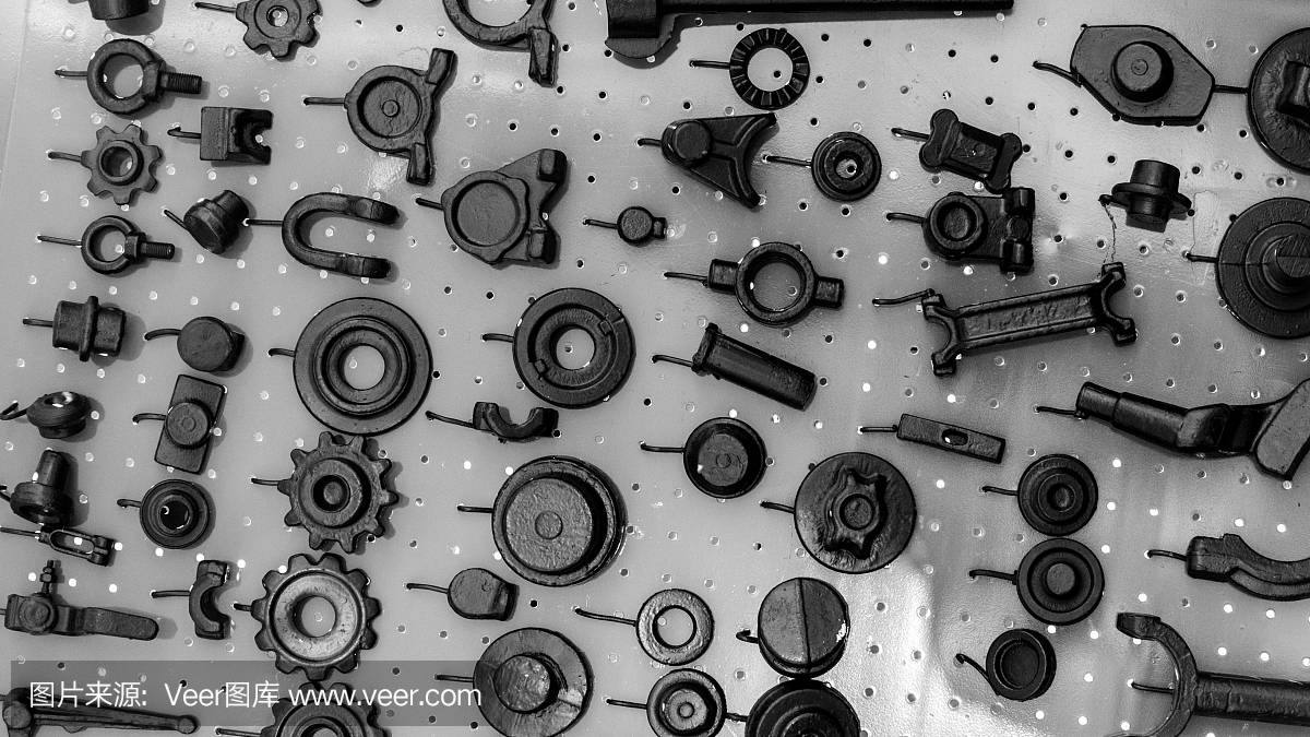 一套農(nóng)機(jī)零配件黑白